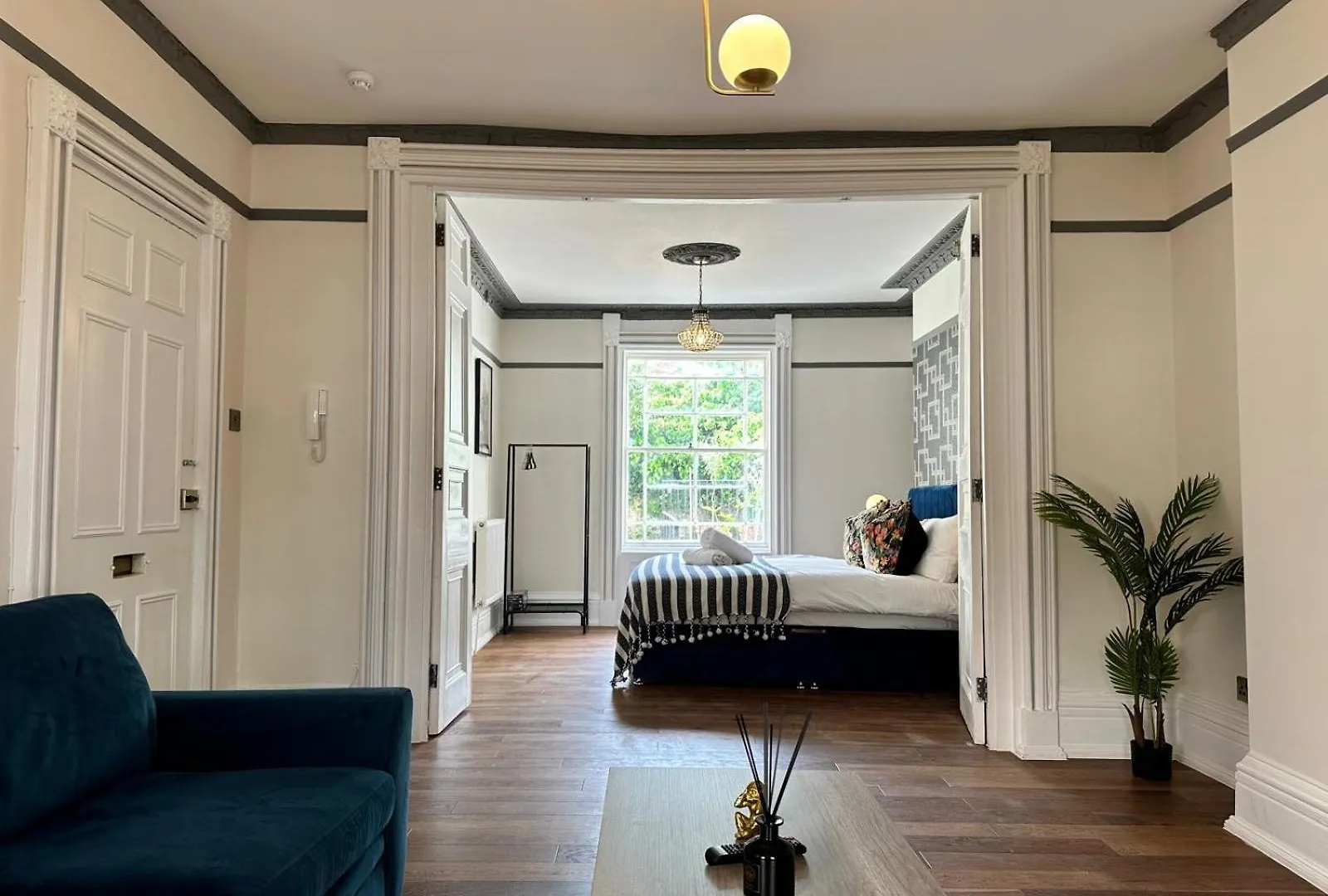 Apartment Garden Hideaway 1-Bedroom Brighton United Kingdom